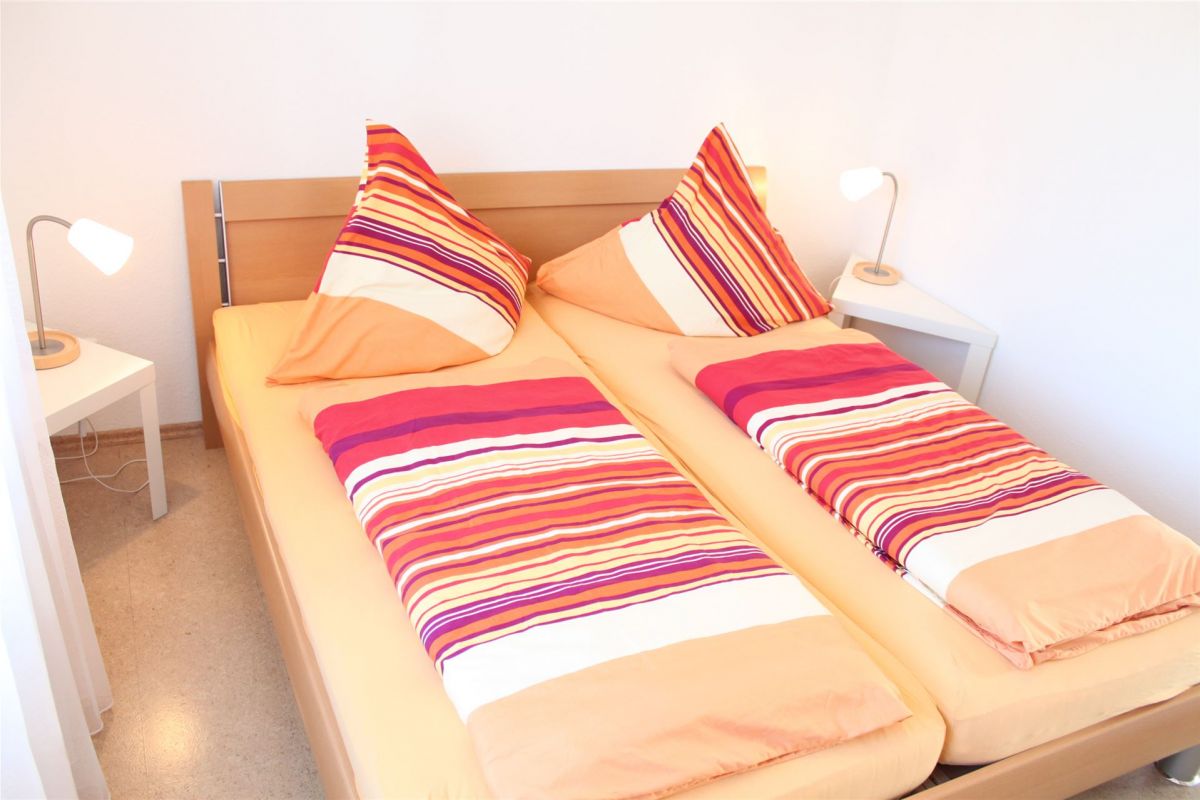 Schlafzimmer (M2)