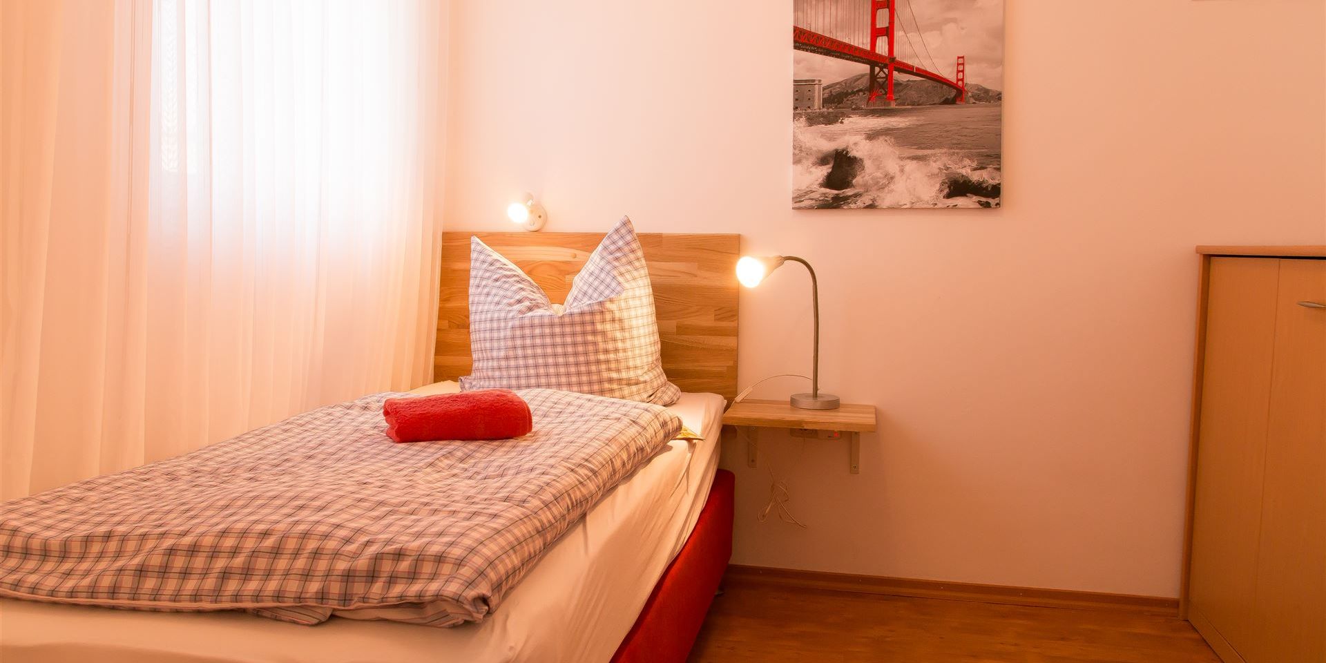 Schlafzimmer 2 (M5)
