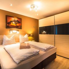 Schlafzimmer 1 (K3)