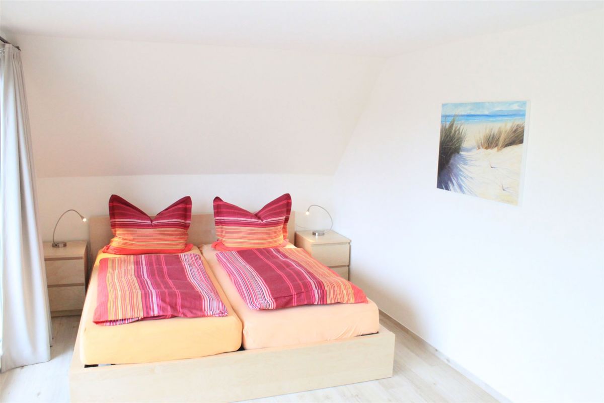 Schlafzimmer 1 (L1)