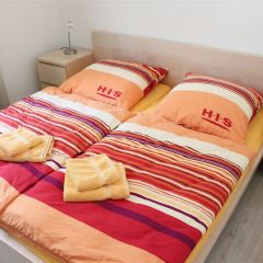Schlafzimmer (L2)