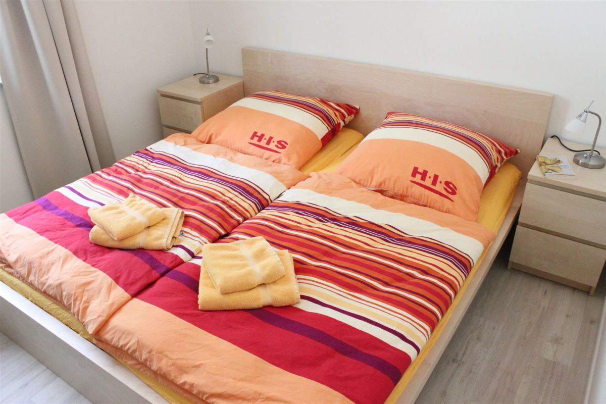 Schlafzimmer (L2)