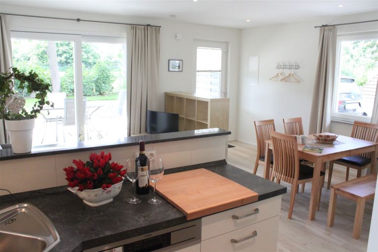 Küche und Wohnraum (L2)