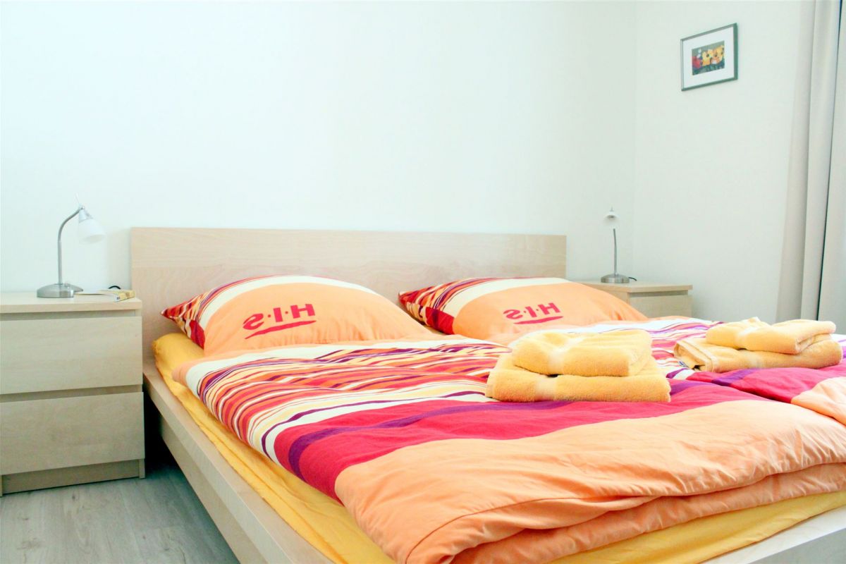 Schlafzimmer 2 (L3)